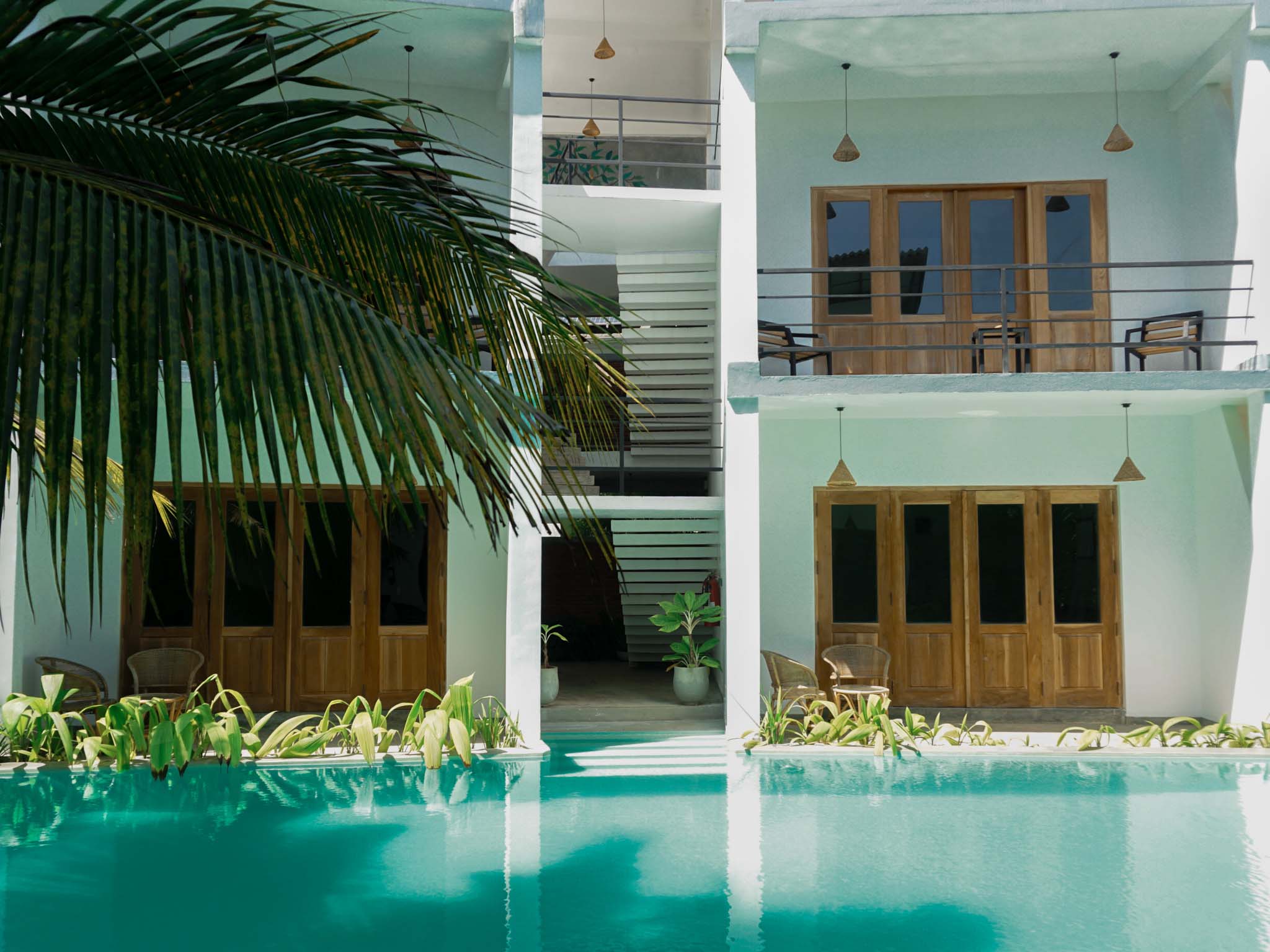 weligama surf camp with swimming pool